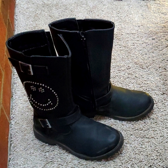 Olivia Miller Girl black boots size 13. - Picture 3 of 5